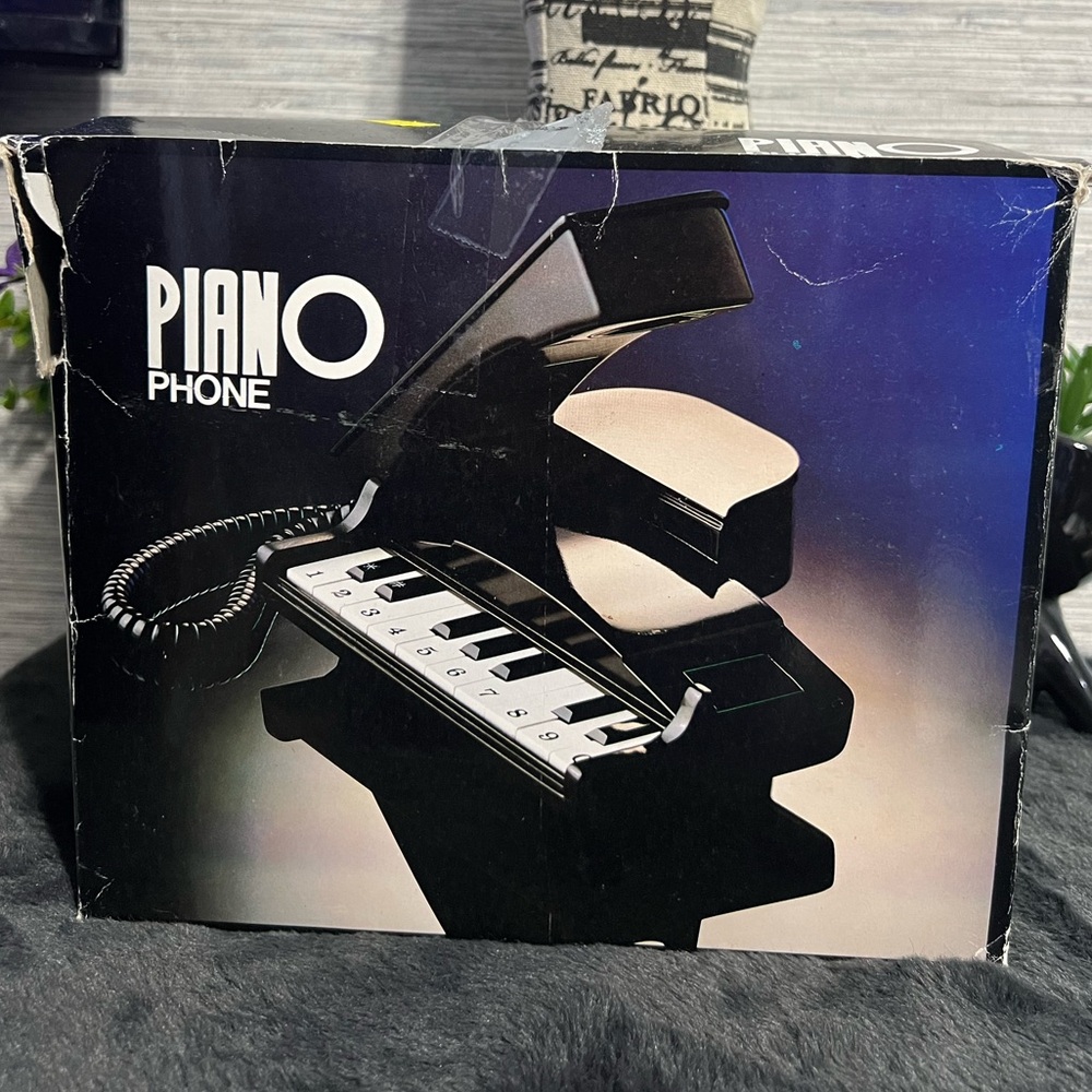 Piano Phone Novelty Landline in Black and White